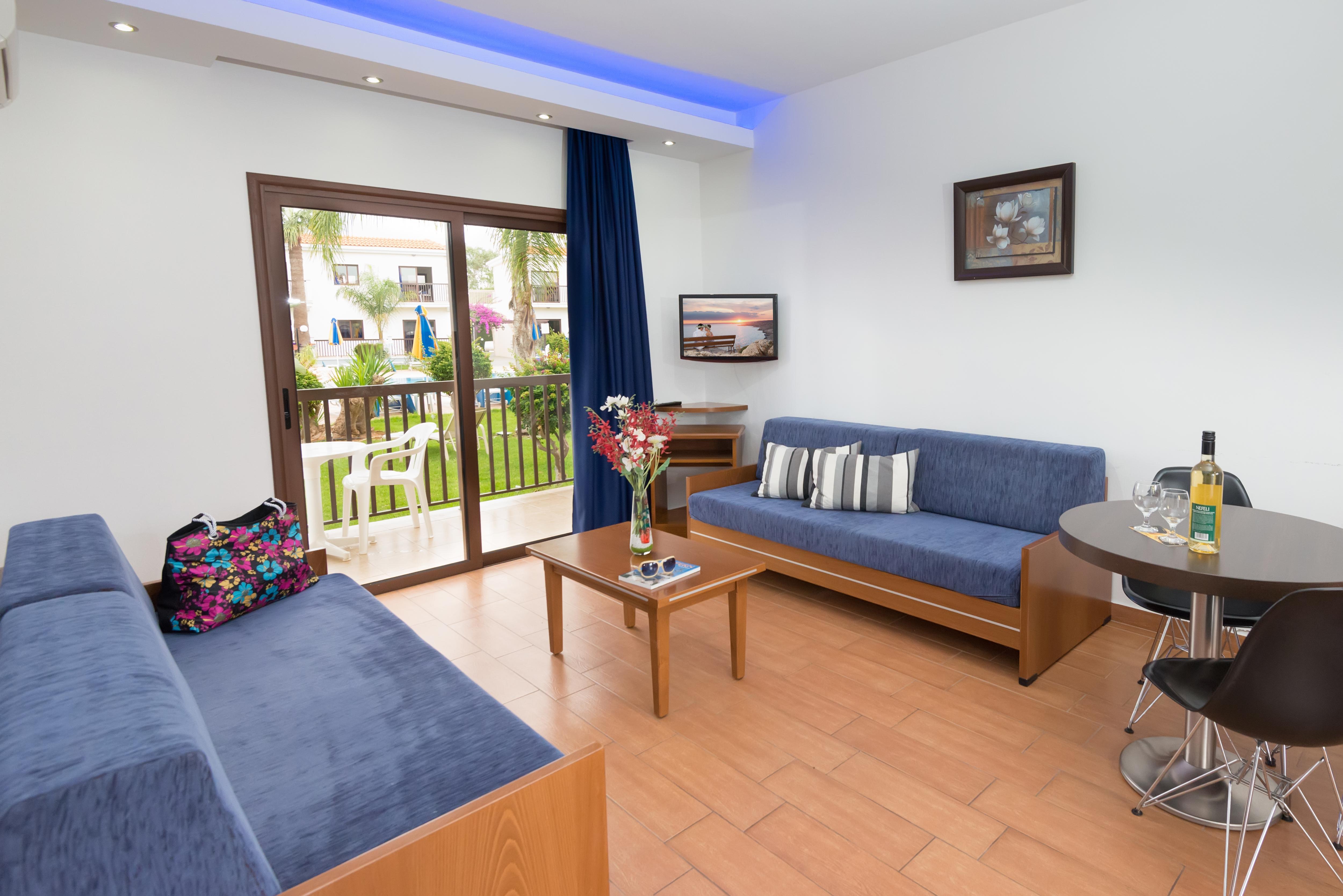 Loutsiana Deluxe Apts Ayia Napa Exteriör bild