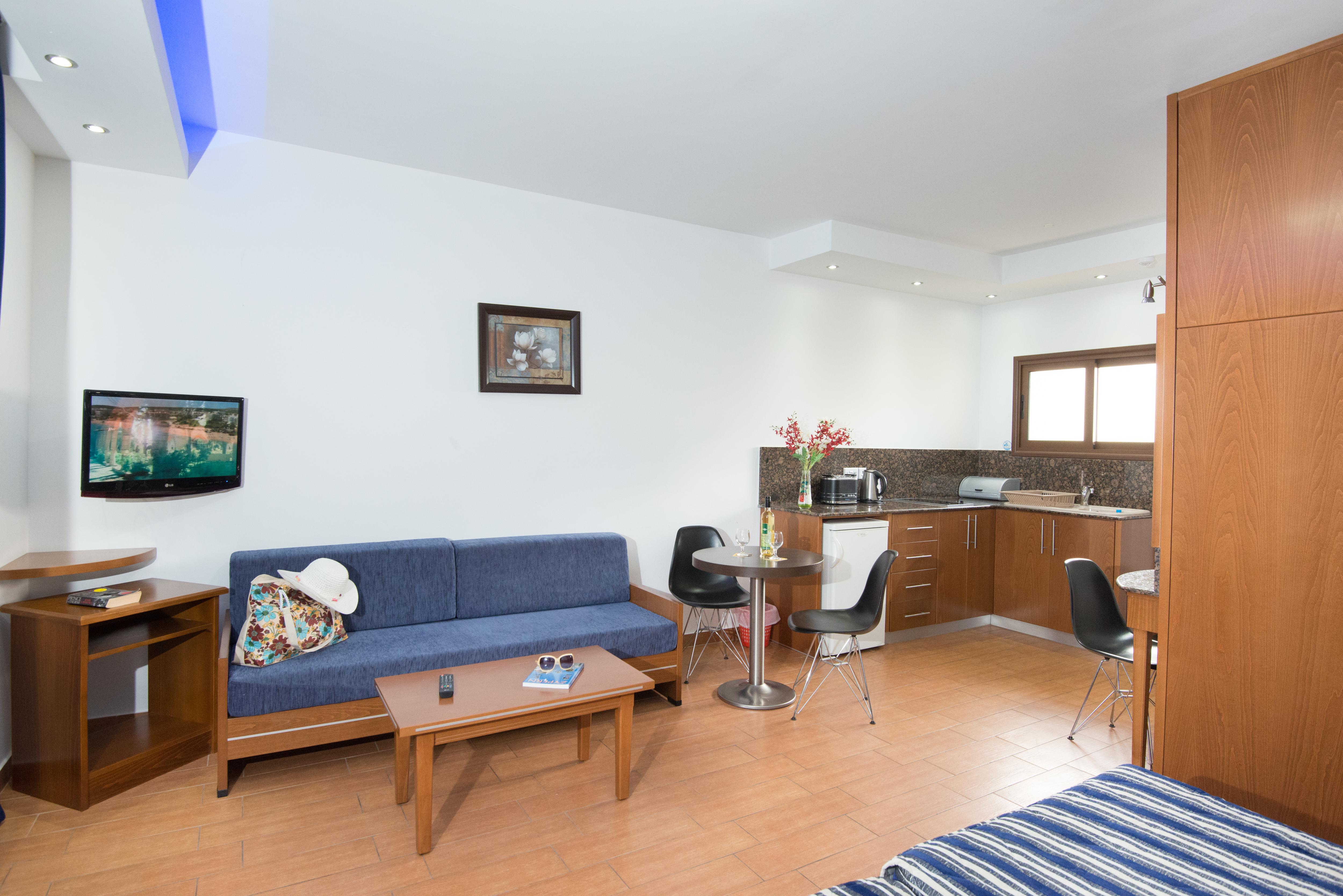 Loutsiana Deluxe Apts Ayia Napa Exteriör bild