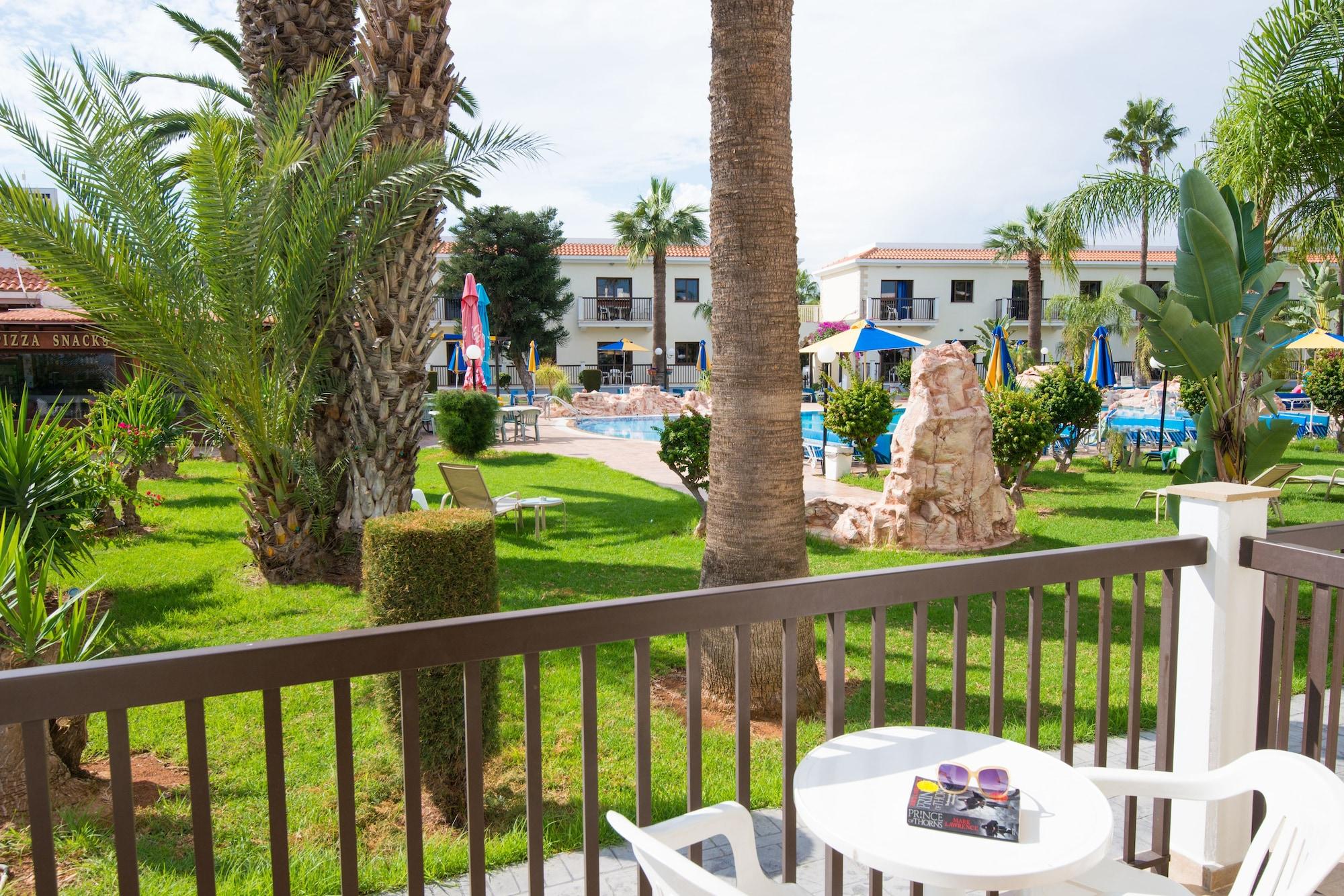Loutsiana Deluxe Apts Ayia Napa Exteriör bild