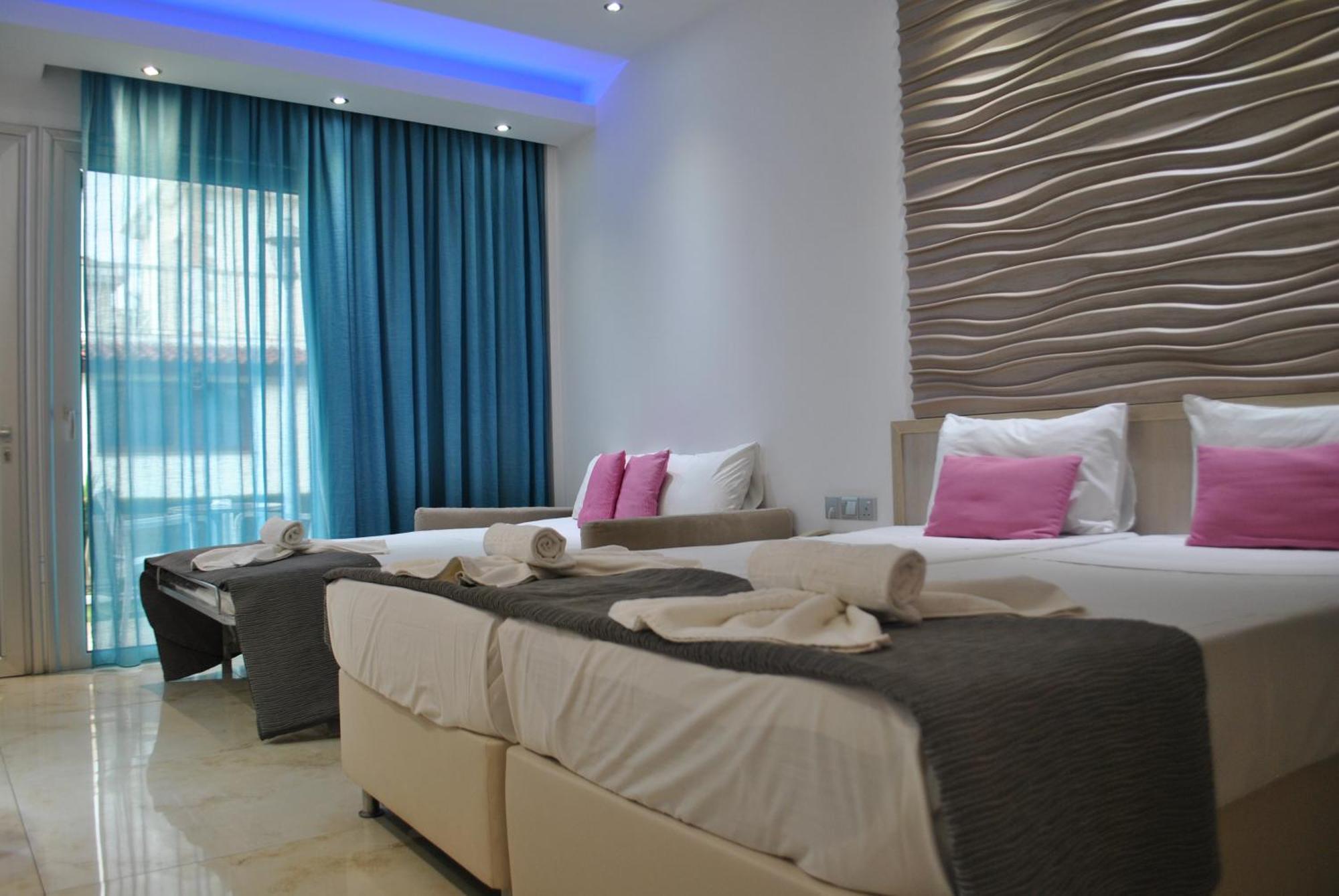 Loutsiana Deluxe Apts Ayia Napa Rum bild