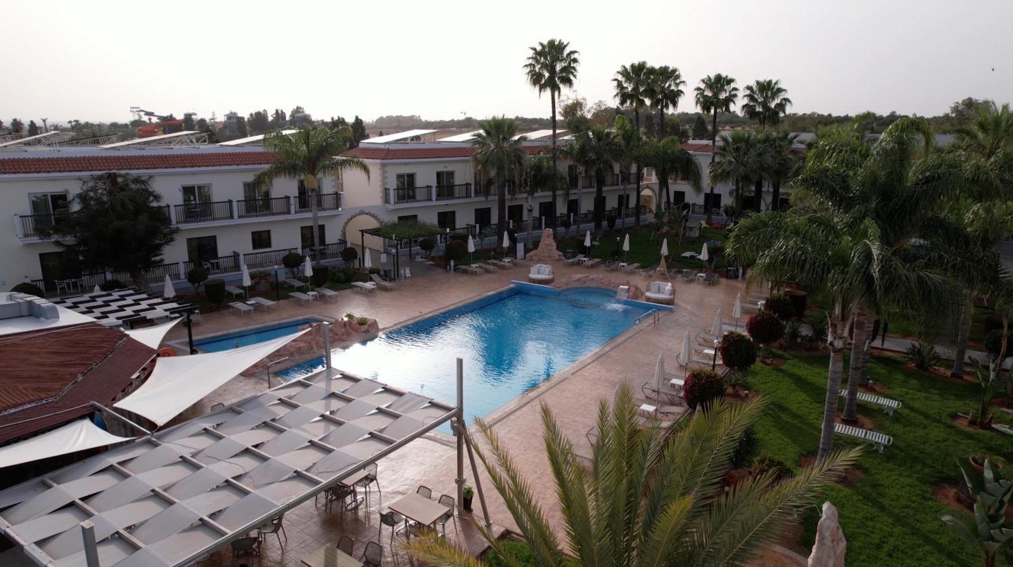 Loutsiana Deluxe Apts Ayia Napa Exteriör bild