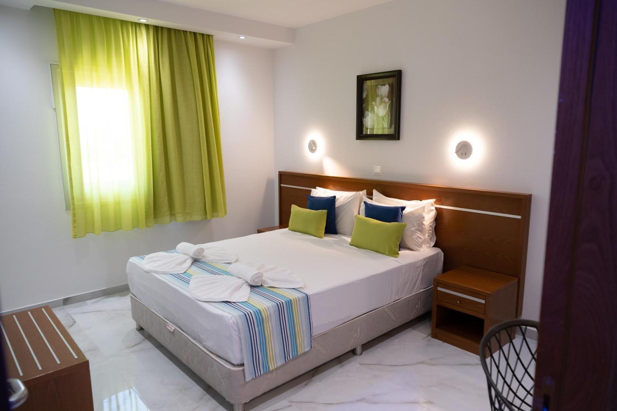 Loutsiana Deluxe Apts Ayia Napa Rum bild